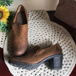 b.o.c. Tan Women's Mules